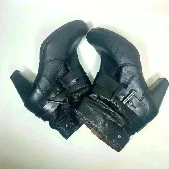 PIKOLINOS Shoes - Pikolinos Women’s Verona Black Leather High Heels Side Zip Ankle Booties